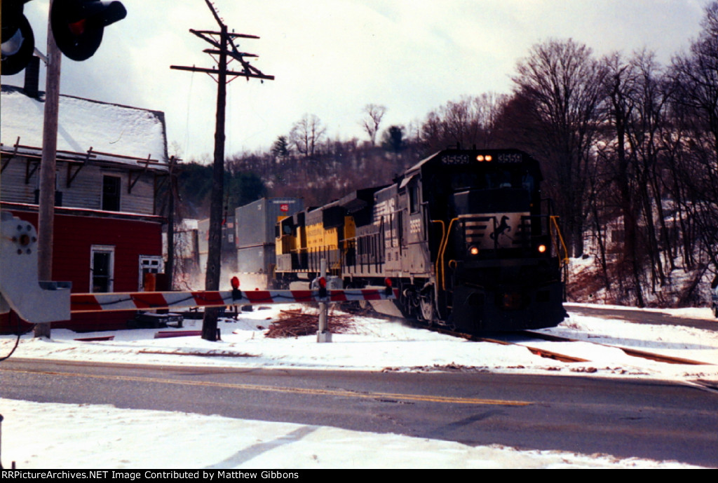 NYS&W train 555